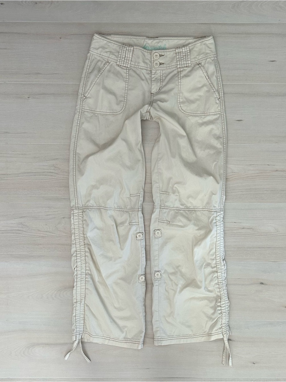 cream low rise aeropostale cargo pants